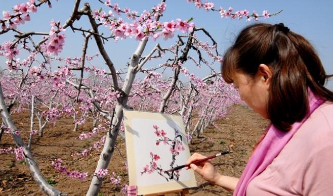 ���u�м�ī�^(q��)�һ�ʢ�_(k��i)ӭ�ο� �r(n��ng)���ںϴ��¸�